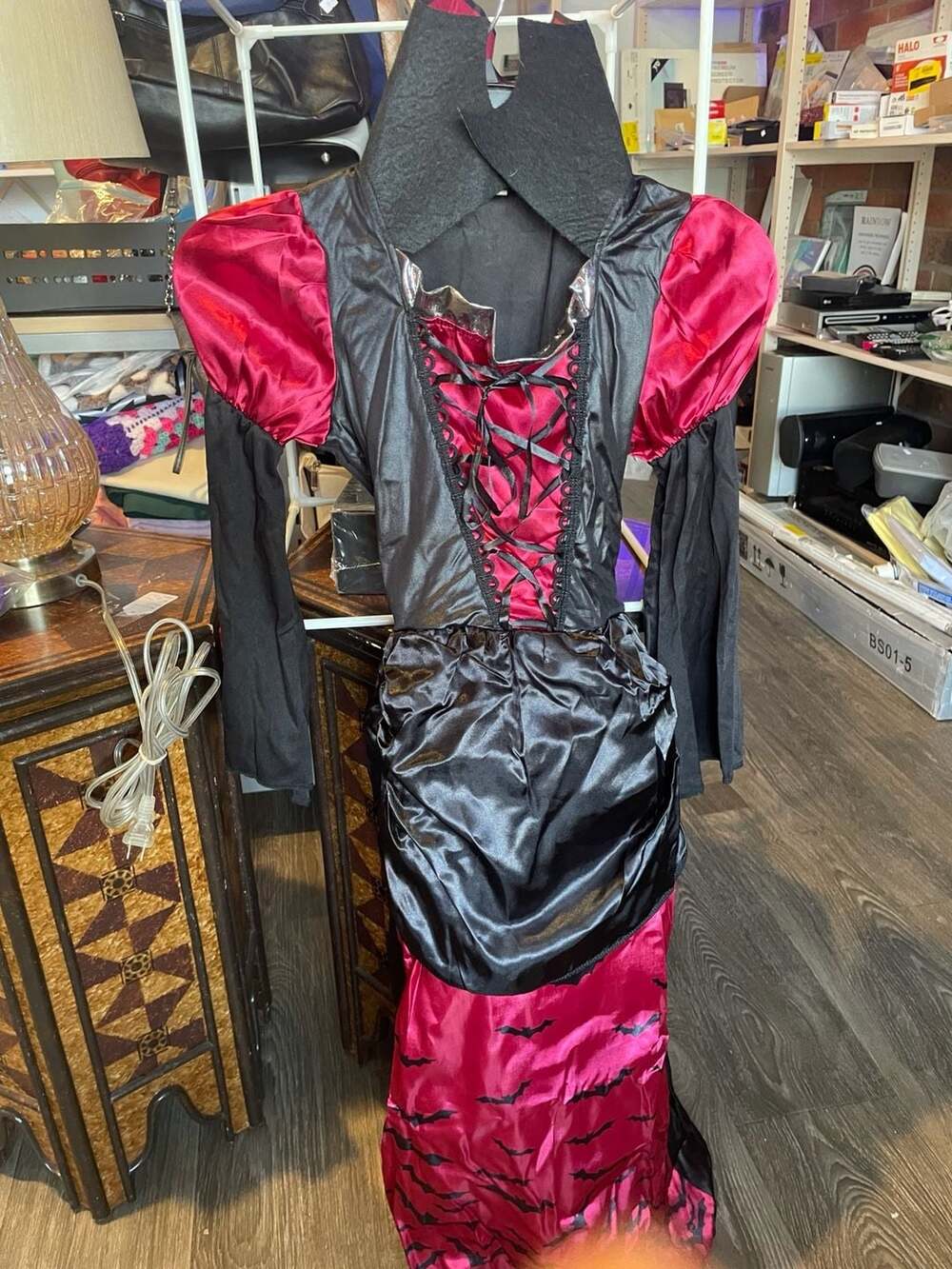 Girls Vampire Queen Halloween Costume with Accessories Size 7-8